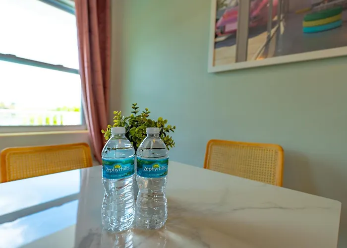 Tropical Breeze Vacation Apartment