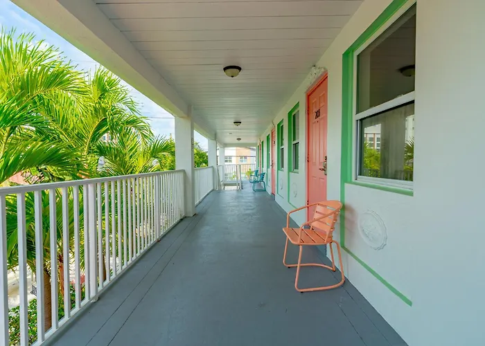 Tropical Breeze Vacation Apartment Clearwater Beach